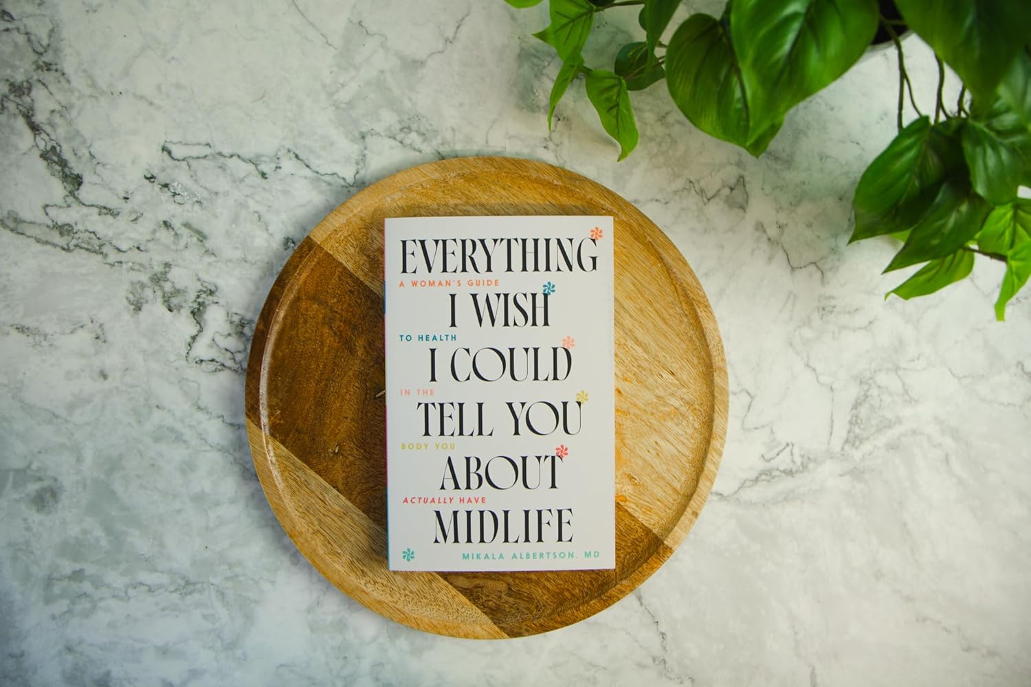 Everything I Wish I Could Tell You about Midlife: A Woman's Guide to Health in the Body You Actually Have (Stories & Scientific Insights to Navigate Menopause, Stress, Hormones & Common Changes) - Image 3