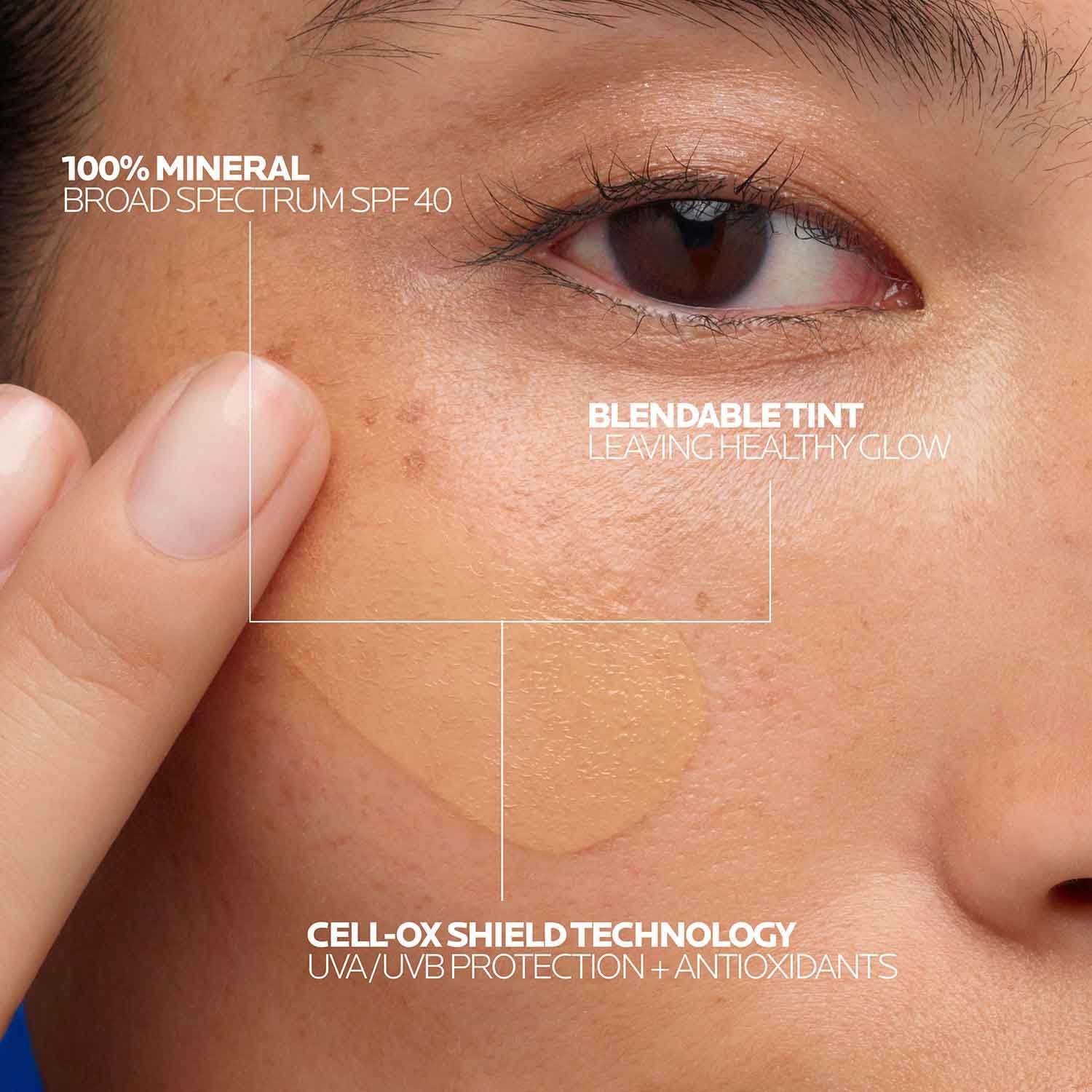 La Roche-Posay Anthelios Sunscreen SPF 40, Ultra-Light Fluid Broad Spectrum SPF 40, Face Sunscreen with Titanium Dioxide Mineral, Lightweight & Fast-Absorbing, Oil-Free, Matte Finish - Image 2